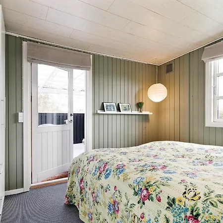 Two-bedroom Holiday In Holiday home