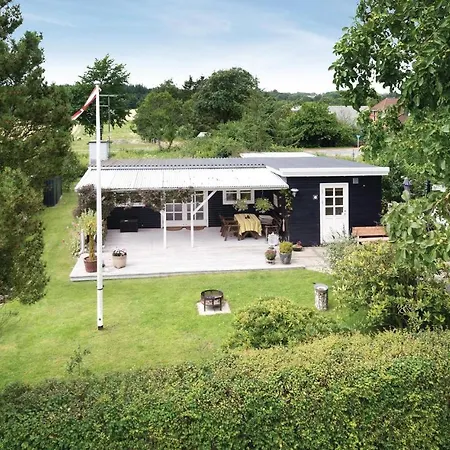 Two-bedroom Holiday In Holiday home